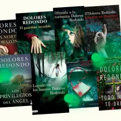 Libros de Dolores Redondo, incluyendo la trilogía del Baztán en orden: "El guardián invisible", "Ofrenda a la tormenta", "Las que no duermen", "La cara norte del corazón", "Los privilegios del ángel", "Legado en los huesos" y "Todo esto te daré".