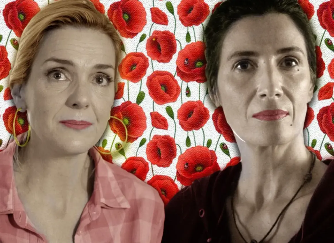 Dos mujeres frente a un fondo de amapolas rojas. El pan de limón con semillas de amapola es un postre delicioso.
